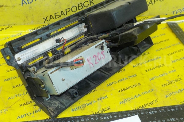 Консоль Mitsubishi Canter 4D32 Консоль 4D32 1990  MC133231