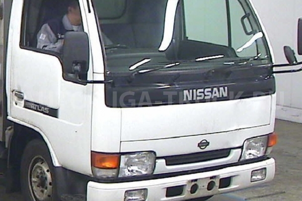 Кабина Nissan Atlas 76 КАБИНА  1996 12 