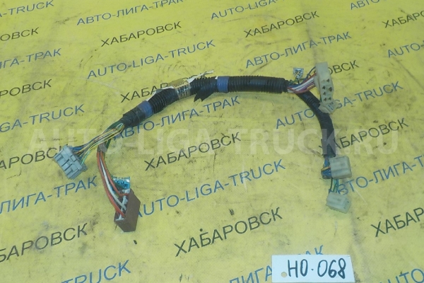 Электропроводка замка зажигания Honda CRV RD1 Электропроводка    32251-S10-000