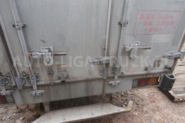 Mitsubishi canter 173  4M51 1999 24 