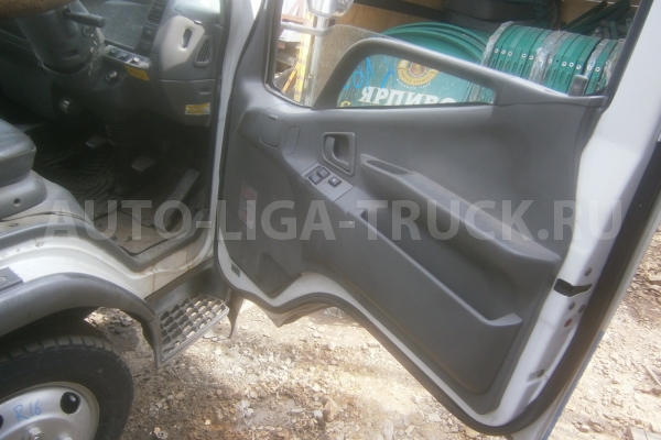 MITSUBISHI CANTER 1999г. ДВЕРЬ  1999  