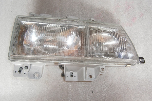Фара Isuzu Elf (правая) Фара    8-97855-075-0