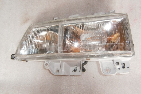 Фара Isuzu Elf (левая, Уценка (внутри грязь от воды) Фара 8-97855-076-0 Фара Isuzu Elf (левая, Уценка (внутри грязь от воды) Фара 8-97855-076-0