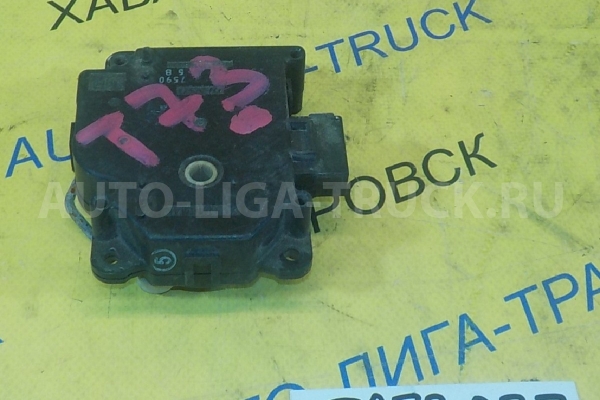 Сервопривод заслонки печки Mazda Titan 4HG1 Сервопривод заслонки печки 4HG1 2000  063700-7590