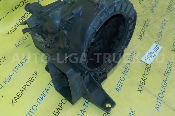 Корпус мотора печки Mazda Titan TF Корпус мотора печки TF 1996 W202-61-140 Корпус мотора печки Mazda Titan TF Корпус мотора печки TF 1996 W202-61-140