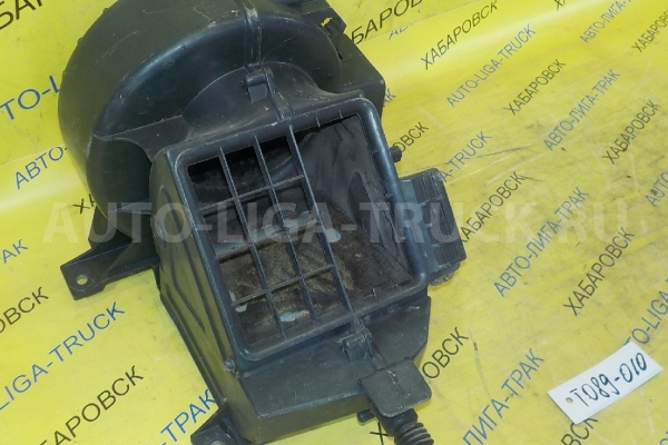 Корпус мотора печки Mazda Titan TF Корпус мотора печки TF 1996 W202-61-140 Корпус мотора печки Mazda Titan TF Корпус мотора печки TF 1996 W202-61-140