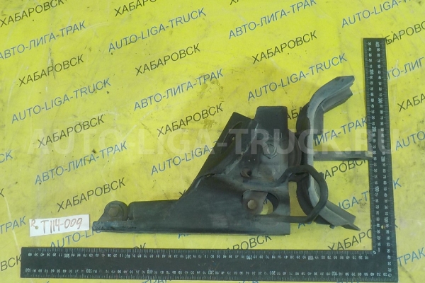 Передняя подушка кабины Mazda Titan VS Передняя подушка кабины VS 2001 W612-36-210 Передняя подушка кабины Mazda Titan VS Передняя подушка кабины VS 2001 W612-36-210