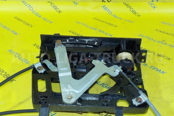 Переключатель печки Mazda Titan VS Переключатель печки VS 1997  W202-61-17XB