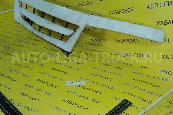 Решетка радиатора Mazda Titan 4HG1 Решетка радиатора 4HG1 2000  W610-50-710G