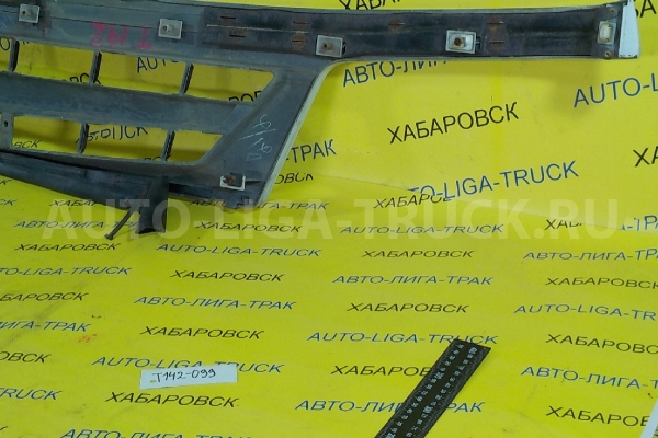 Решетка радиатора Mazda Titan 4HG1 Решетка радиатора 4HG1 2000  W610-50-710G