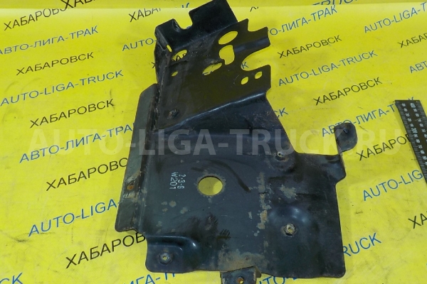 Кронштейн Mazda Titan SL Кронштейн SL 1989  W201-51-8P0C