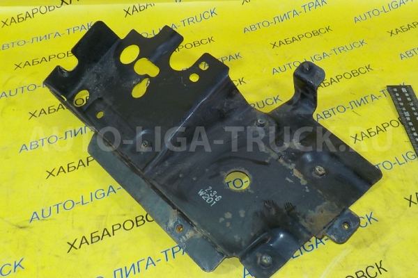 Кронштейн Mazda Titan SL Кронштейн SL 1989  W201-51-8P0C