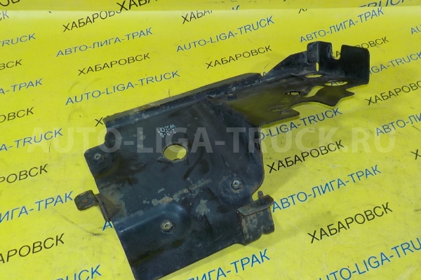 Кронштейн Mazda Titan SL Кронштейн SL 1989  W201-51-8P0C