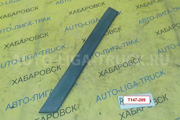 Накладка двери Mazda Titan WL Накладка двери WL 2002  W610-50-681A