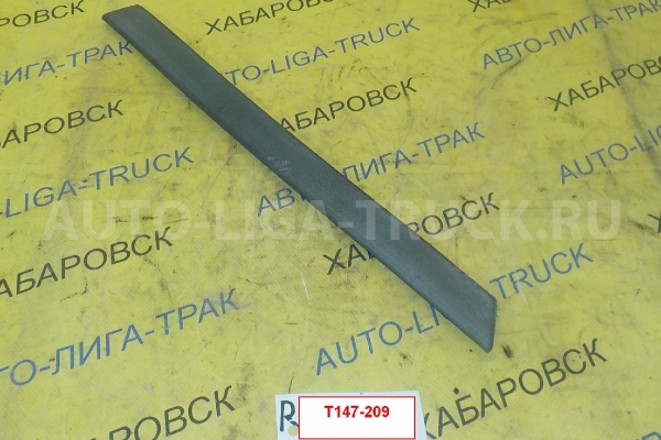 Накладка двери Mazda Titan WL Накладка двери WL 2002  W610-50-681A