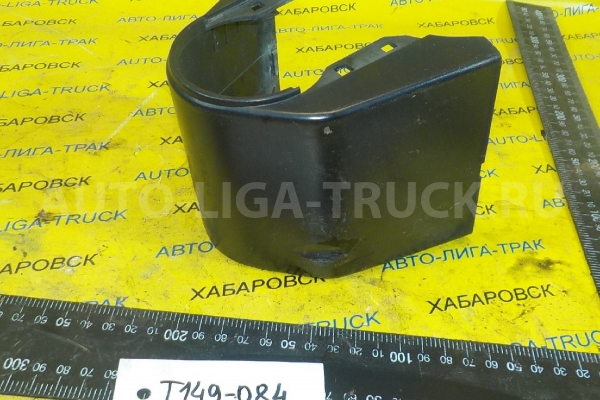 накладка на стойку зеркала Mazda Titan 4HF1 накладка на стойку зеркала 4HF1 1997  W74P-69-187
