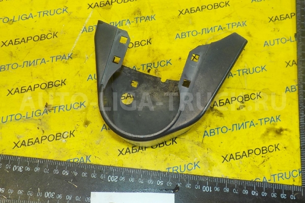 накладка на стойку зеркала Mazda Titan 4HF1 накладка на стойку зеркала 4HF1 1997  W74P-69-187
