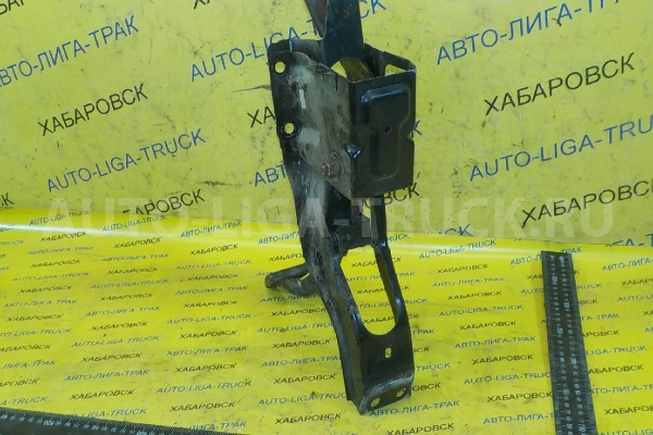 Педаль тормоза Mazda Titan 4HF1 Педаль тормоза 4HF1 1997  W201-43-030A