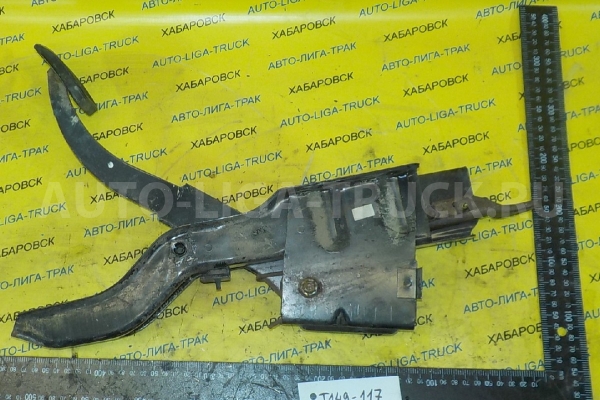 Педаль тормоза Mazda Titan 4HF1 Педаль тормоза 4HF1 1997  W201-43-030A