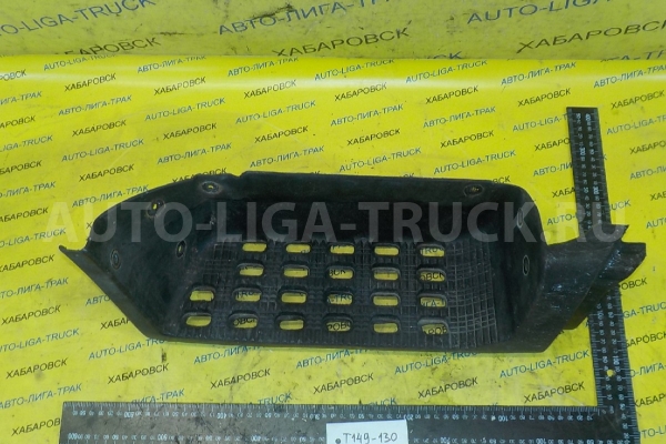 Подножка Mazda Titan 4HF1 Подножка 4HF1 1997  W201-50-9R1A