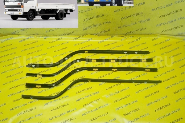 Уплотнитель стекла двери Mazda Titan (комплект) Уплотнитель двери    W201-58-820