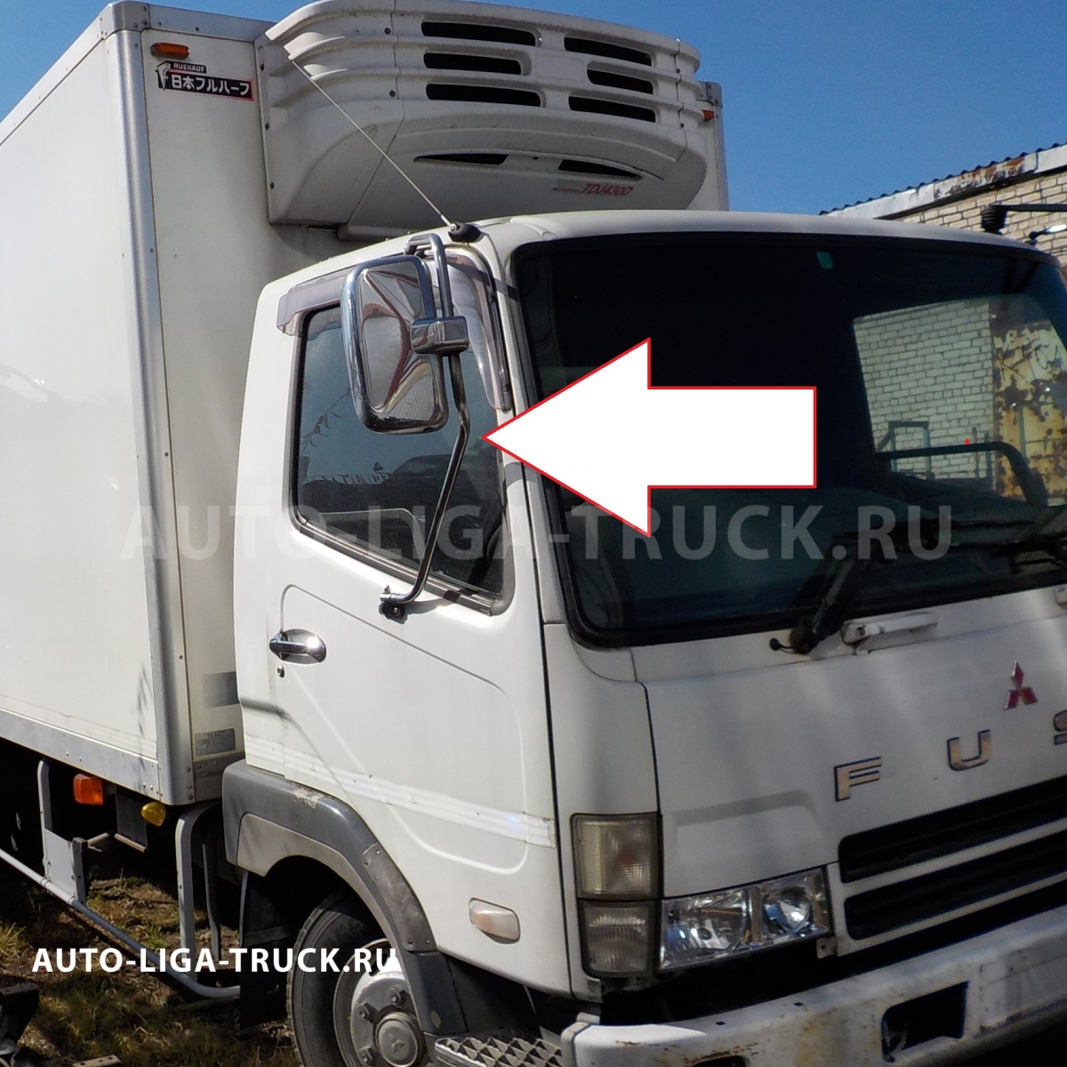 Стойка зеркала правая Mitsubishi Fuso