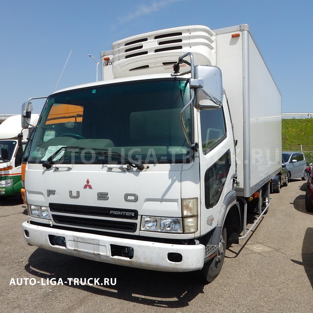 Стойка зеркала Mitsubishi Fuso