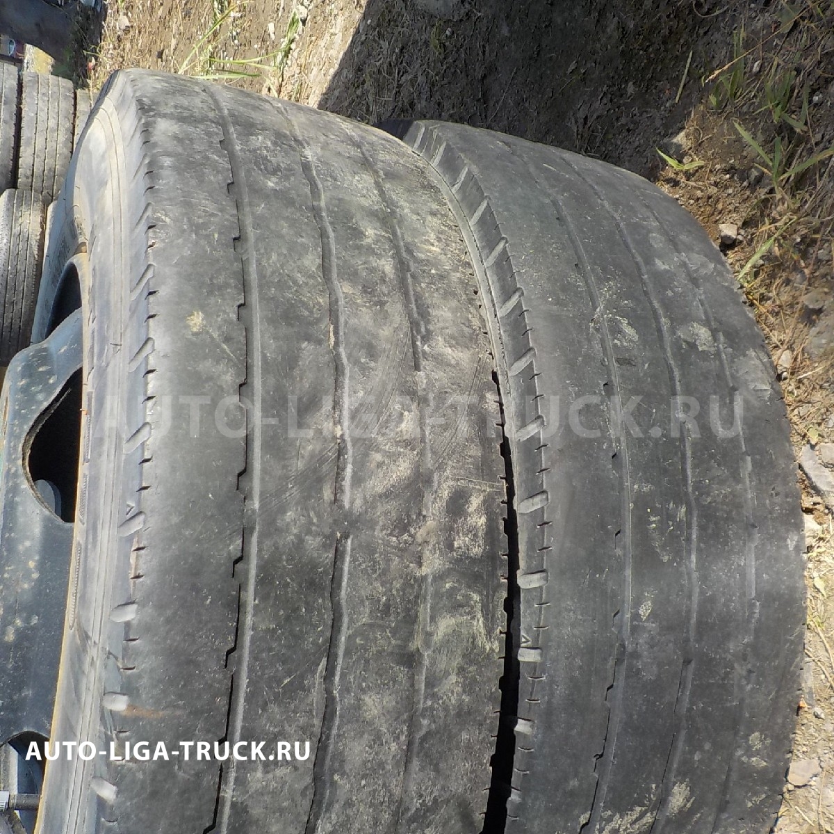 Шина 195/70 R15,5 109/107L LT 12PR YOKOHAMA LT151R YYY3814